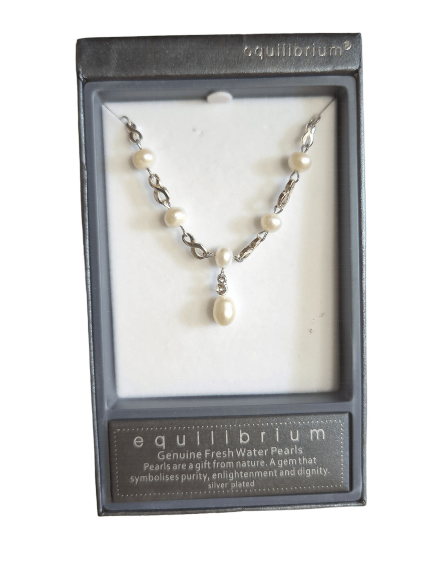 Equilibrium pearl necklace hotsell