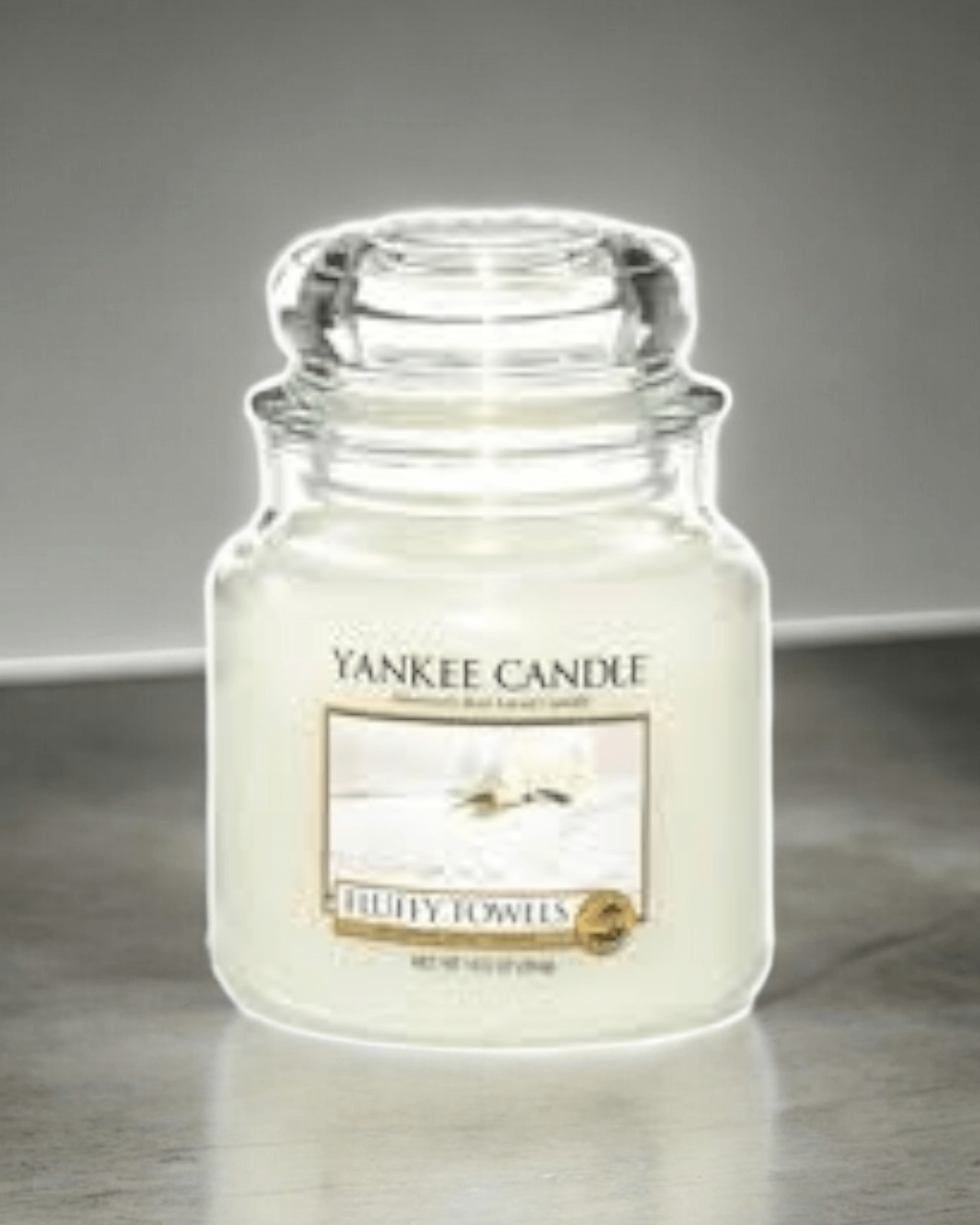 Yankee Candle Fluffy Towels Medium Jar spa scented candle
