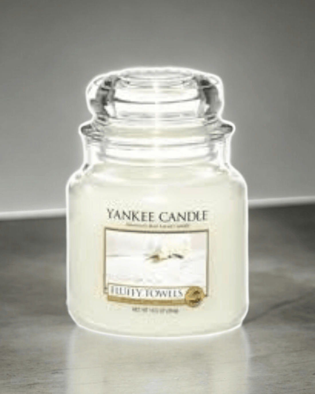 Yankee Candle Fluffy Towels Medium Jar spa scented candle