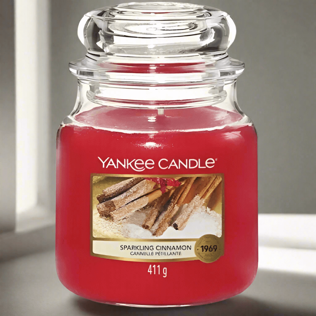 Yankee Candle Sparkling Cinnamon Medium Jar festive scented candle