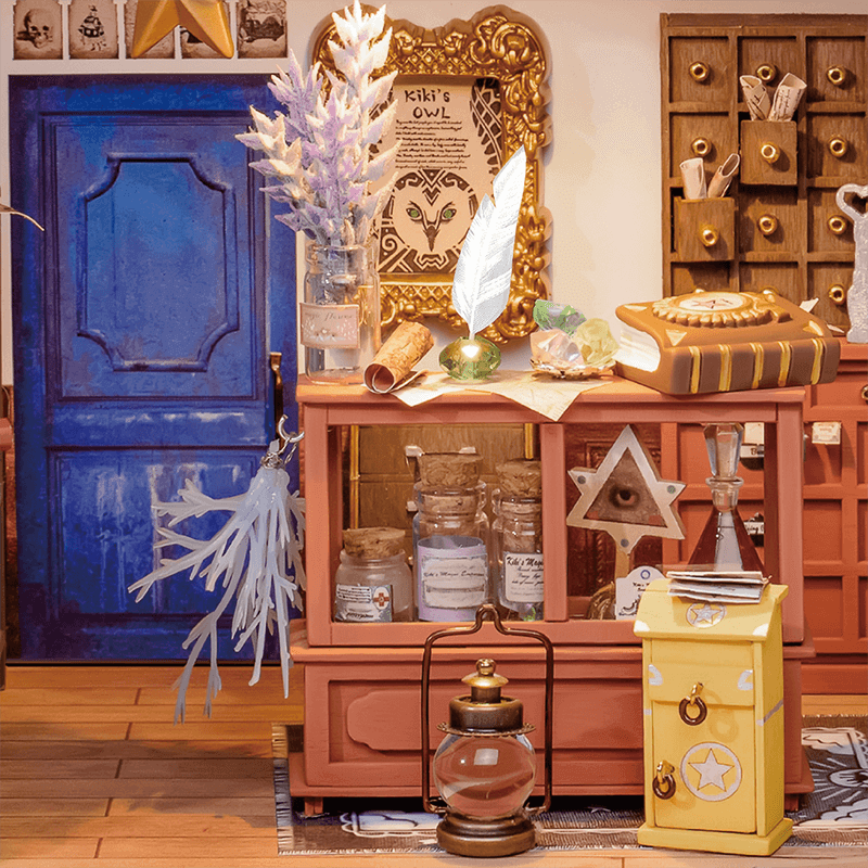 Rolife Kiki’s Magic Emporium Rolife