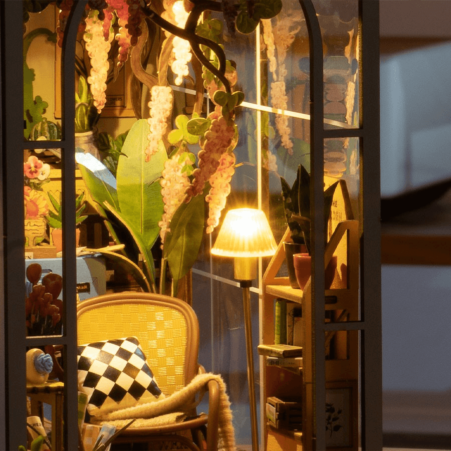 Rolife Garden House Book Nook Rolife