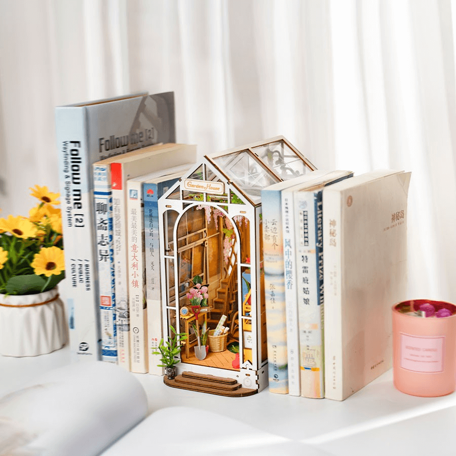 Rolife Garden House Book Nook Rolife