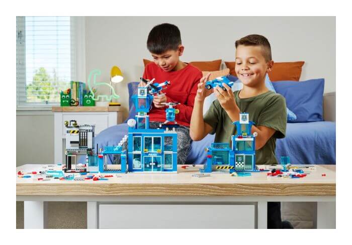 Zuru - Max City 870 Brick Box Playset Zuru