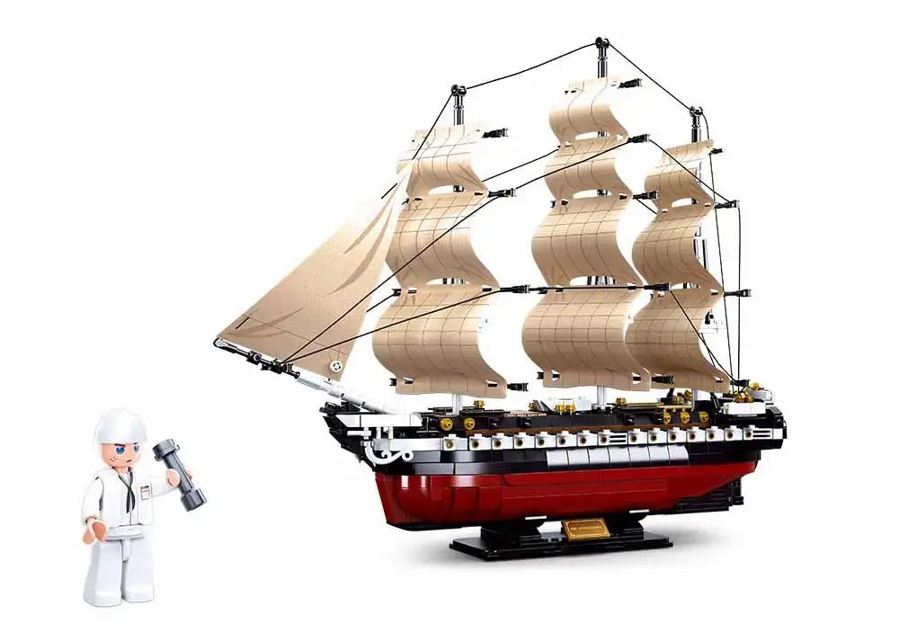 Sluban Model Bricks USS Constitution 1X-21 Frigate 1:170 Scale Building Brick Set Sluban