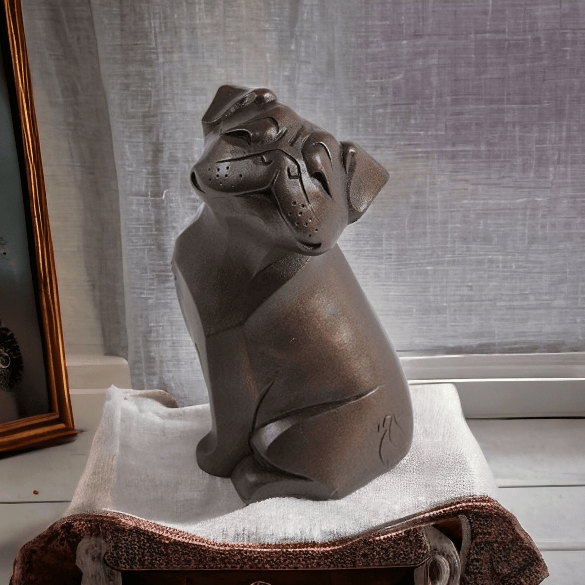 Arora Statue - Pug Arora
