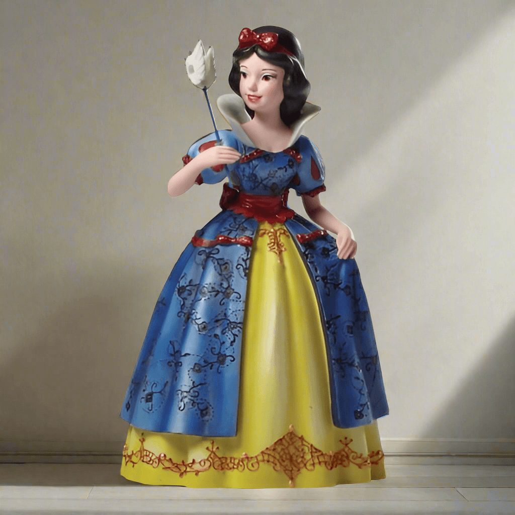 Enesco - Disney Showcase Snow White Masquerade Figurine 4046625 Enesco