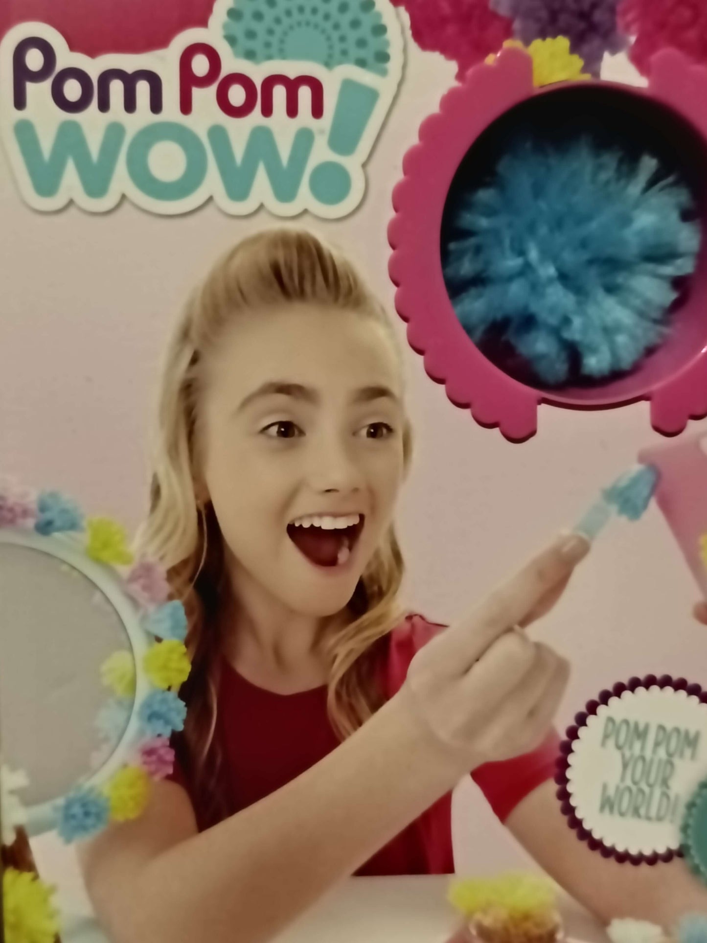 PomPom Wow! Mini Craft Kit