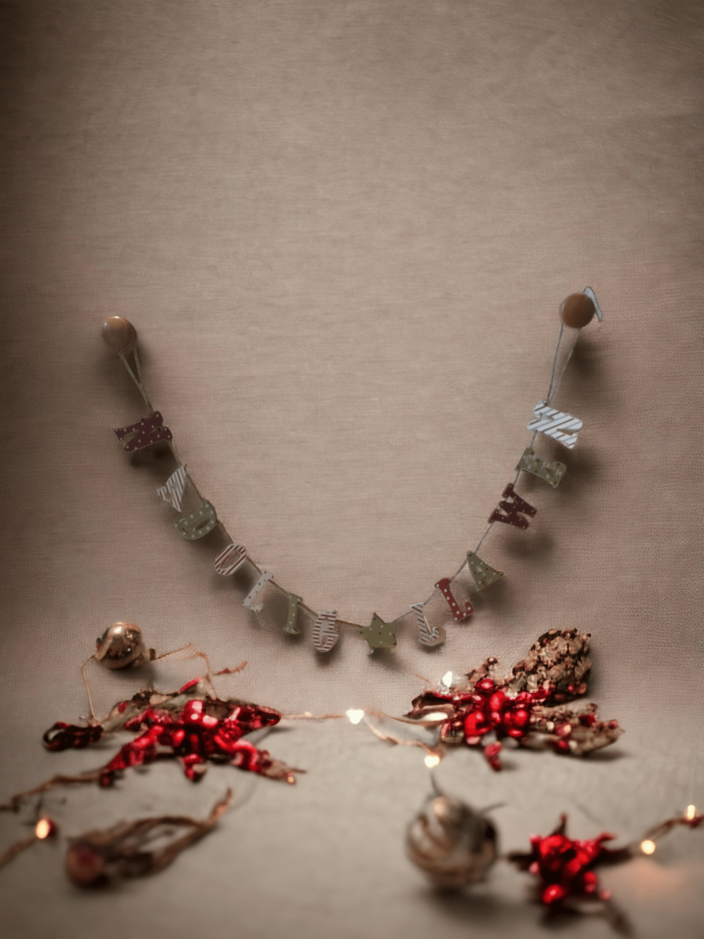 Nadolig Llawen String Decoration Langs