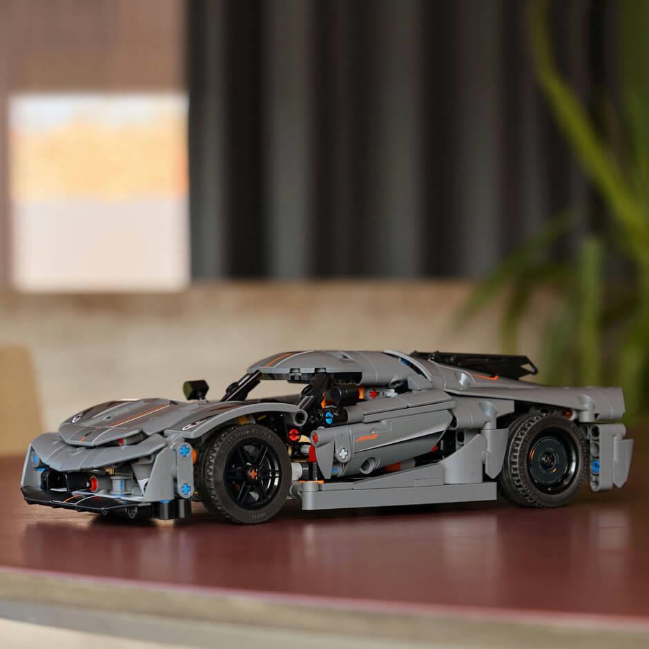 LEGO Technic 42173 Koenigsegg Jesko Absolut Grey Hypercar for Ages 10+ Curious Minds