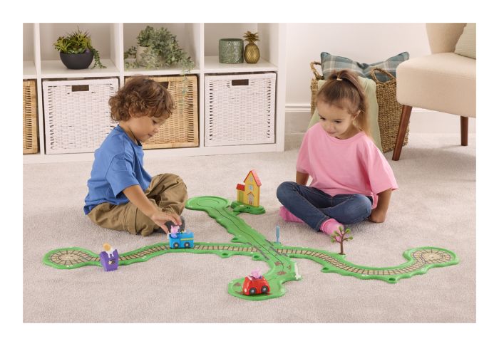 Peppa Pig Whizz Around Runabout Town Set - The Imagination ShopPlayset