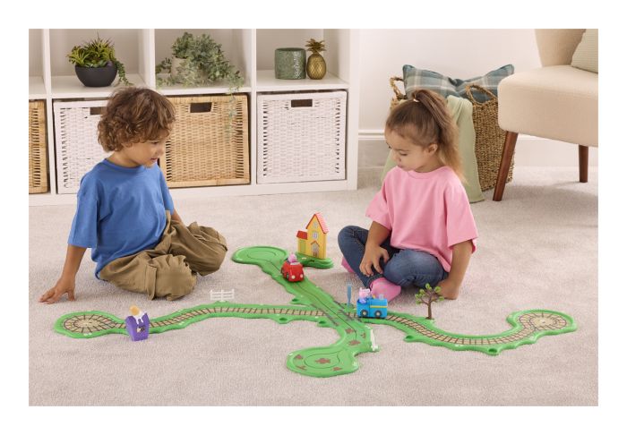Peppa Pig Whizz Around Runabout Town Set - The Imagination ShopPlayset