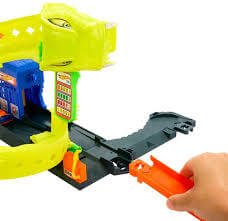 Hot Wheels City Nemesis Snake Spiral Attack Hot Wheels